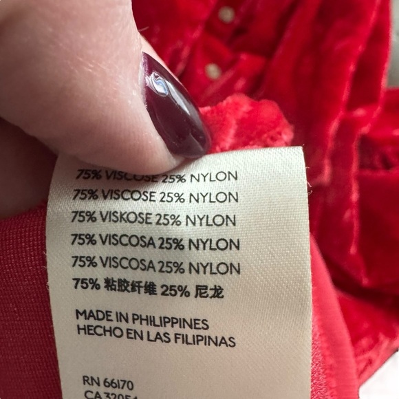 Pilcro x Anthropologie - Puffed Sleeve Crushed Red Velvet Button Down Sz XXS - Picture 9 of 9